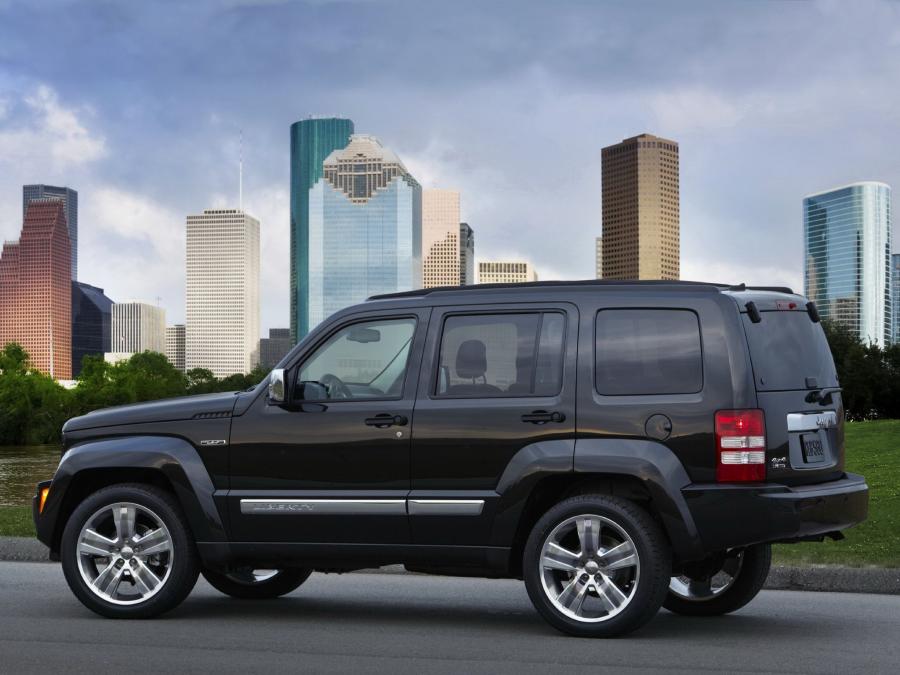  Jeep Liberty Jet 2010 года  (фото 2 из 13)